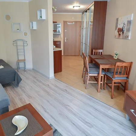 Apartamenty Na Wyspie - Roza Wiatrow Swinemünde Exterior foto